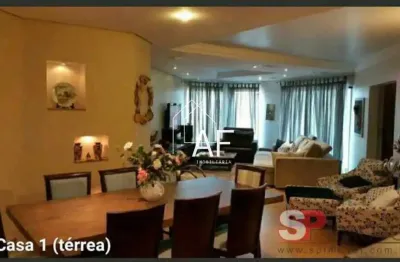 Magnífico sobrado à venda em localização privilegiada no mandaqui