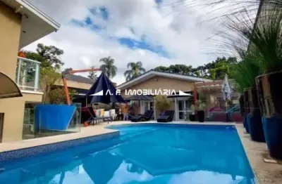 Casa para venda no horto florestal, 4 quartos, 4 suítes, churrasqueira, piscina, quintal, 4 vagas de garagem, 650m²