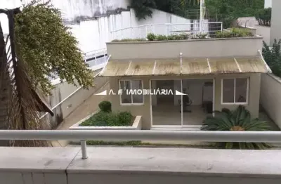 Sobrado em condomínio para venda na vila albertina,  4 quartos, 2 suítes, 3 vagas de garagem, 300m²