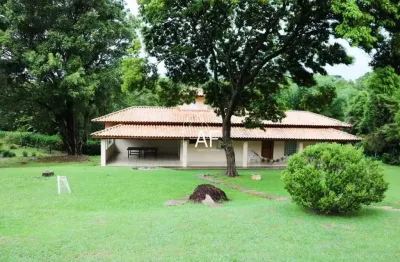 Chácara em condomínio para venda no bairro recanto dos pássaros, 5 quartos, 3 suítes, 5 vagas de garagem. 600m²