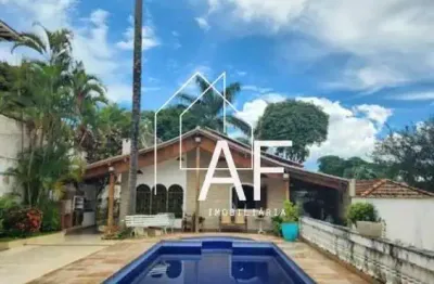 Casa térrea no melhor ponto do tremembé, 4 quartos, 3 suítes, 6 vagas de garagem, 326 m²