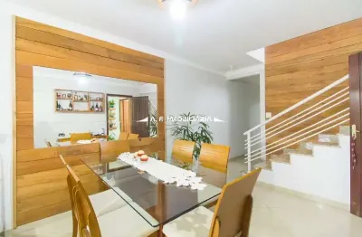 Sobrado no limão 3 quartos, 1 suíte, 4 vagas de garagem, 160m²