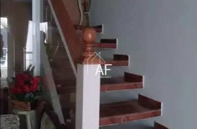 Casa em condomínio fechado para venda com 2 quartos,  2 vagas na vila amália