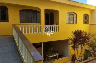 Oportunidade Única na Freguesia do Ó – 3 Casas + 1 Salão no Mesmo Terreno