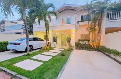 Imóvel de luxo no brisas marinhas, casa duplex com 5 quartos, projetada, nascente, quintal com jacuzzi