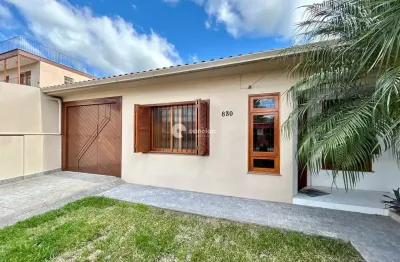 Casa com 2 quartos à venda na Avenida Rodolfo Behr, 800, Camobi, Santa Maria, 100000 m2 por R$ 490.000