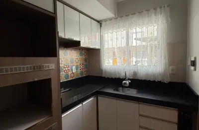 Excelente sobrado com entrada individual à venda em Ana Rech