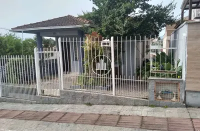 Casa com 3 quartos à venda na Rua Braga, 17, Forquilhas, São José