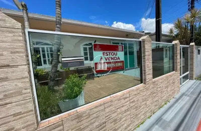 Casa com 3 quartos à venda na Rua Treze de Junho, 897, Flor de Nápolis, São José