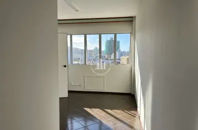 Sala comercial à venda na Avenida Presidente Kennedy, 1333, Kobrasol, São José