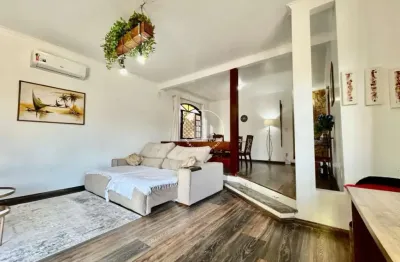 Casa com 4 quartos à venda na Rua Professora Cremilde de Oliveira, 329, Jardim Atlântico, Florianópolis