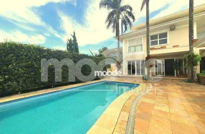 Casa à venda com 04 quartos com piscina e quadra poliesportiva no parque dos príncipes
