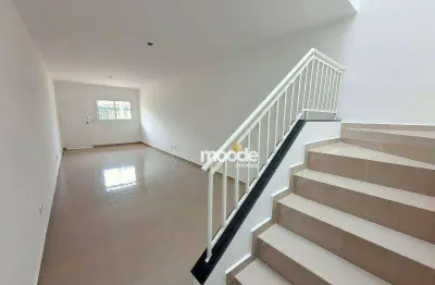 Sobrado com 3 quartos e 3 banheiros à venda, 110 m² por r$660.000