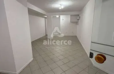Sala comercial à venda na Rua Luiz Fagundes, 245, Praia Comprida, São José