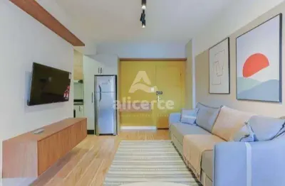 Apartamento de 1 dormitório no centro de florianópolis - excelente oportunidade para morar ou investir.