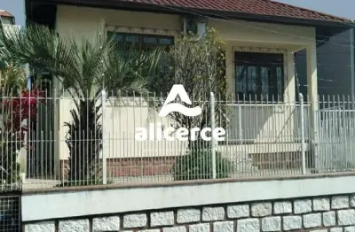 Casa à venda com 3 quartos 1 suíte, 104m² em abraão florianópolis