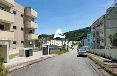 Apartamento à venda com 2 quartos , 76,71m² em forquilhinha são josé