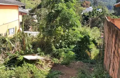 Terreno à venda com viabilidade para dois pavimentos – monte verde, florianópolis/sc