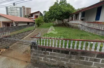 Terreno à venda na Rua José Victor da Rosa, 115, Barreiros, São José