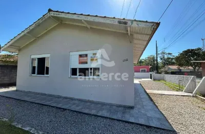 Casa à venda com 3 quartos , 105m² em armação do pântano do sul florianópolis
