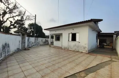 Casa para venda tem 96 metros quadrados com 3 quartos em parque do trevo - peruíbe - sp