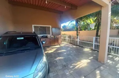 Casalado praia com piscina no balneário gaivota em itanhaem