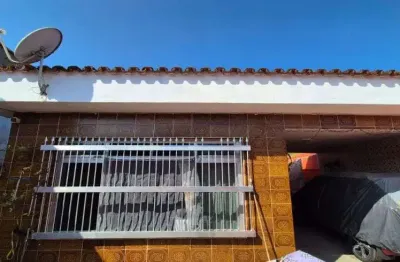 Casa no bairro gaivota , em itanhaém , litoral sul de são paulo , á 600 metros da praia !