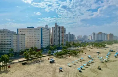 Apartamento no bairro nova mirim, em praia grande, litoral sul de são paulo, localizado em frente ao mar.