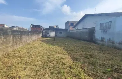 Terreno no bairro savoy, em itanhaém, litoral sul de são paulo, localizado lado serra.