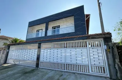 Casa sobreposta para venda no bairro melvi, localizado na cidade de praia grande / sp