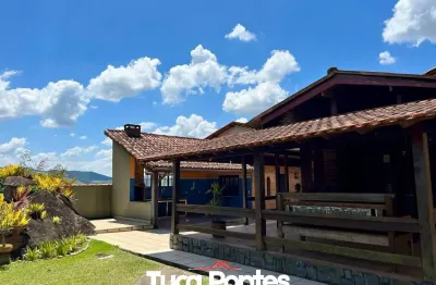 Casa à venda em condomínio com segurança 24 horas e lazer, linda vista!