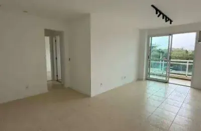Apartamento com 2 dormitórios à venda, 110 m² por r$ 630.000 - itaipu - niterói/rj