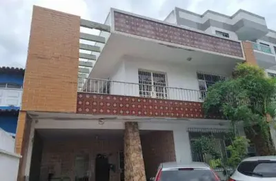 Casa com 3 dormitórios à venda, 339 m² por R$ 620.000,00 - Brasilândia - São Gonçalo/RJ