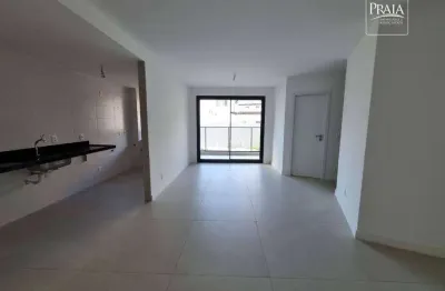 Apartamento 2/4 sendo uma suíte, varanda, dentro de condomínio, bairro santa lucia, vitória