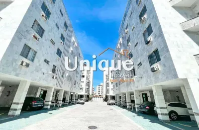 Cobertura a uma quadra da praia do forte, à venda por r$680.000,00.