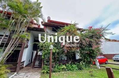 Duplex com 120 m², à venda no peró por r$ 400.000,00.