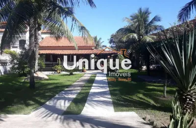 Casa à 100 metros da praia do peró disponível para venda por r$ 950.000,00.