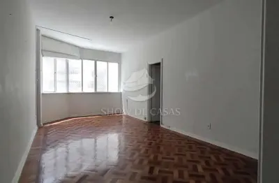 Apartamento 2 quartos, próximo a praia, em copacabana, rio de janeiro, rj