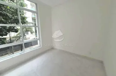 Apartamento 3 quartos reformado por r$ 1.100.000 em copacabana