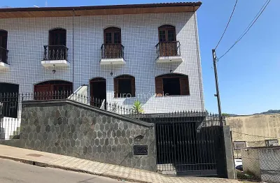 Casa com 3 quartos à venda na Rua Rafael Zacarias, Democrata, Juiz de Fora