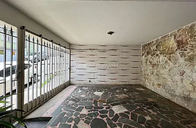 Casa com 3 quartos à venda na Rua Doutor Constantino Paleta, Centro, Juiz de Fora