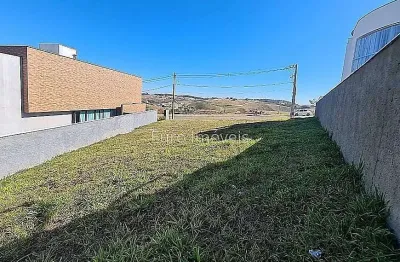 Terreno em condomínio fechado à venda na Rua Uberlândia, Alphaville, Juiz de Fora
