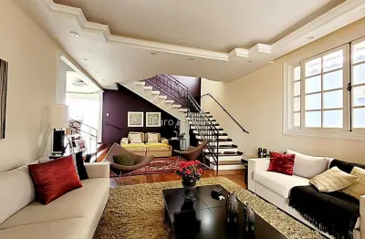 Casa com 4 quartos à venda na Rua Arthur Max Degwert, Quintas das Avenidas, Juiz de Fora