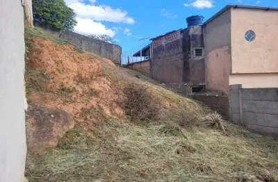 Terreno à venda na Rua Pedro Cezário Franco, Costa Carvalho, Juiz de Fora