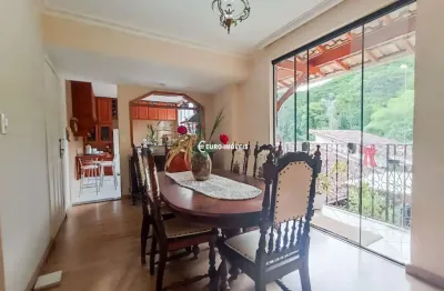 Casa com 4 quartos à venda na Rua Júlio Menini, Borboleta, Juiz de Fora