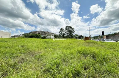 Terreno à venda no São Pedro, Juiz de Fora 