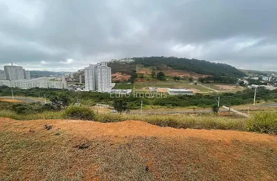 Terreno em condomínio fechado à venda na Rua Octávio Malvaccini, São Pedro, Juiz de Fora
