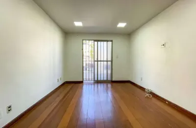 Apartamento com 3 quartos à venda na Rua Mário Pereira de Lima, Santa Cecília, Juiz de Fora