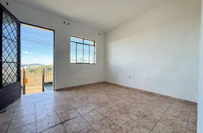 Casa com 3 quartos à venda na Rua José Venâncio Rabello, Santos Dumont, Juiz de Fora