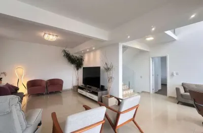 Casa em condomínio fechado com 4 quartos à venda no Aeroporto, Juiz de Fora 